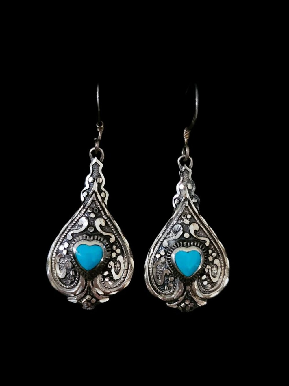 VTG 90s Silver Cloud Sterling Silver Engraved Western Turquoise Heart Earrings